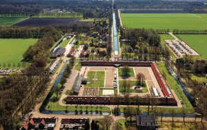 Luchtfoto Tweede Gesticht in Veenhuizen (c) Siebe Swart, 2013